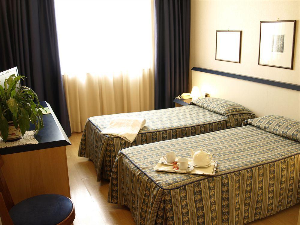 Hotel Alberi Лекко Екстер'єр фото